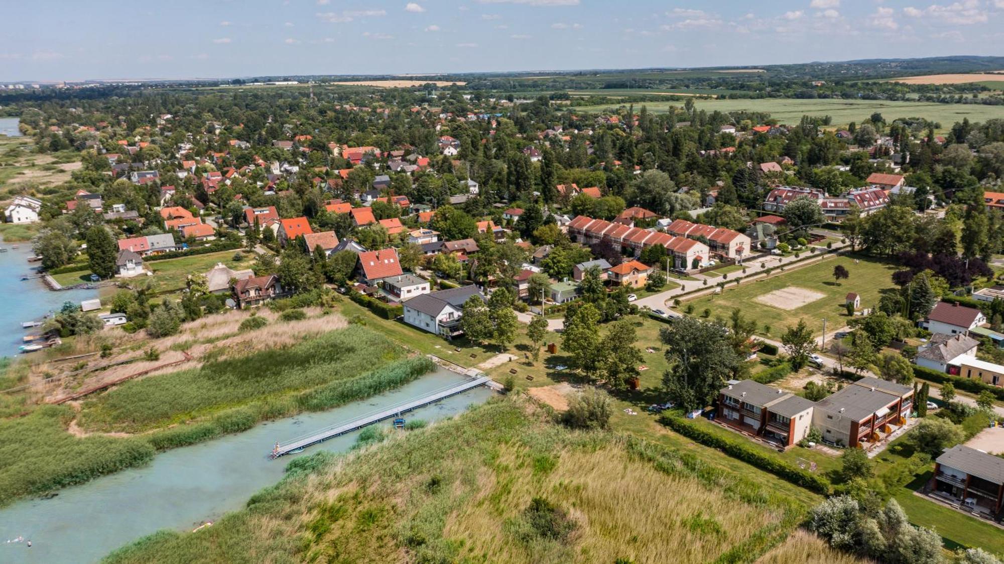 Balatonic Apartman Zamárdi Exteriér fotografie